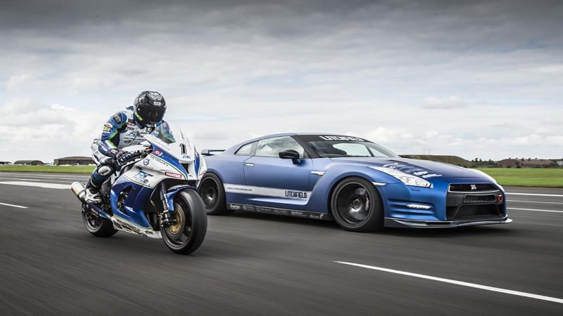 Кавасаки ниндзя h2r vs Nissan GTR