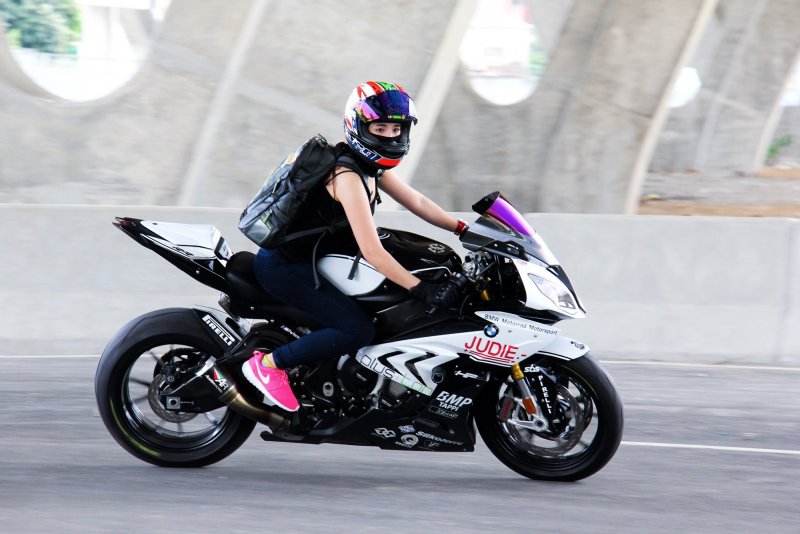 BMW s1000rr Элина Олесик