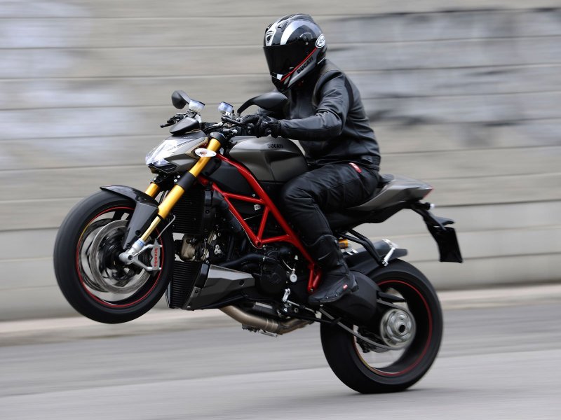 Стрит Файтер мото