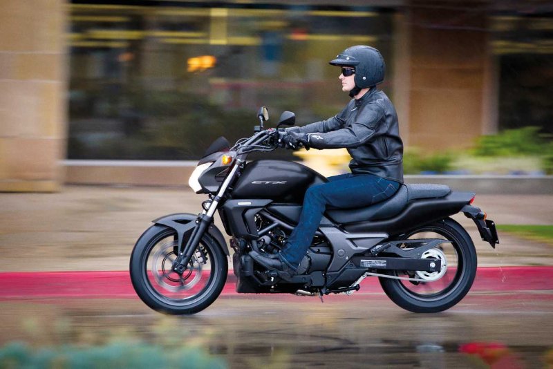 Хонда СТХ 700