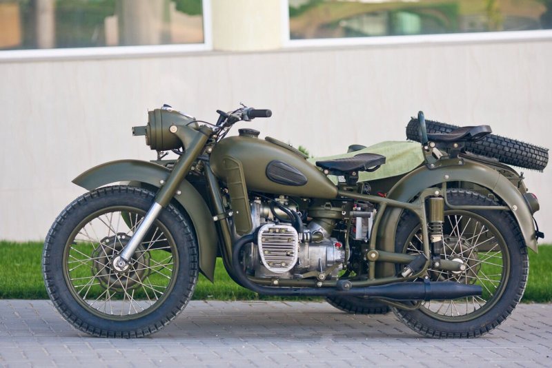 Мотоцикл Днепр к 750