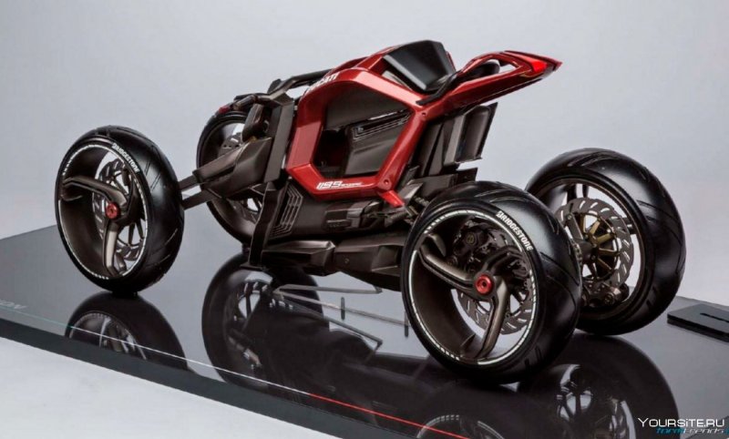 Реверс трайк Дукати