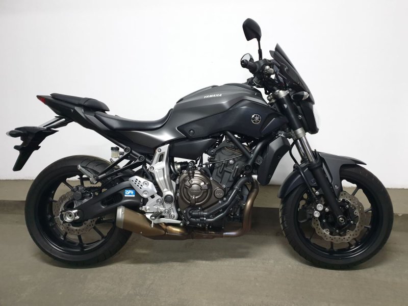 Yamaha MT 7