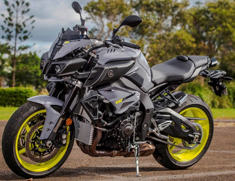 Yamaha mt10 2021