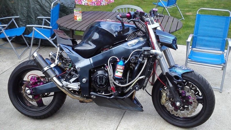 Кавасаки 1100 стритфайтер