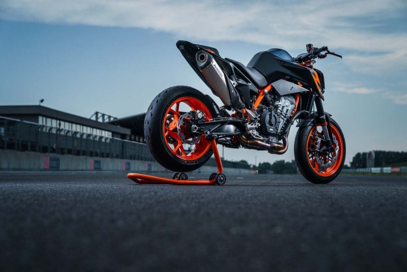 KTM 890 Duke 2022