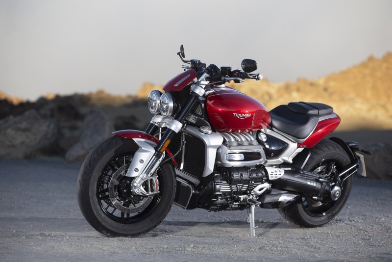 Moto Triumph Rocket 3r