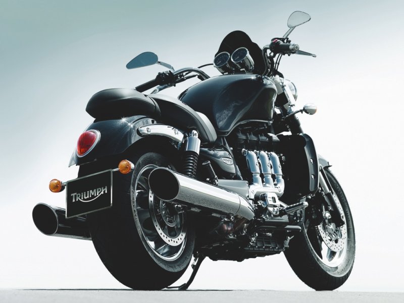 Мотоцикл Triumph Rocket 3
