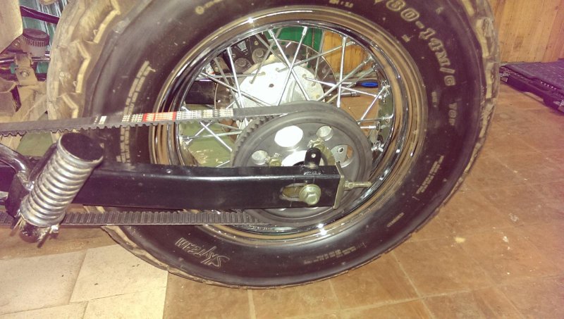 Мотоцикл Урал ременной привод на колесо