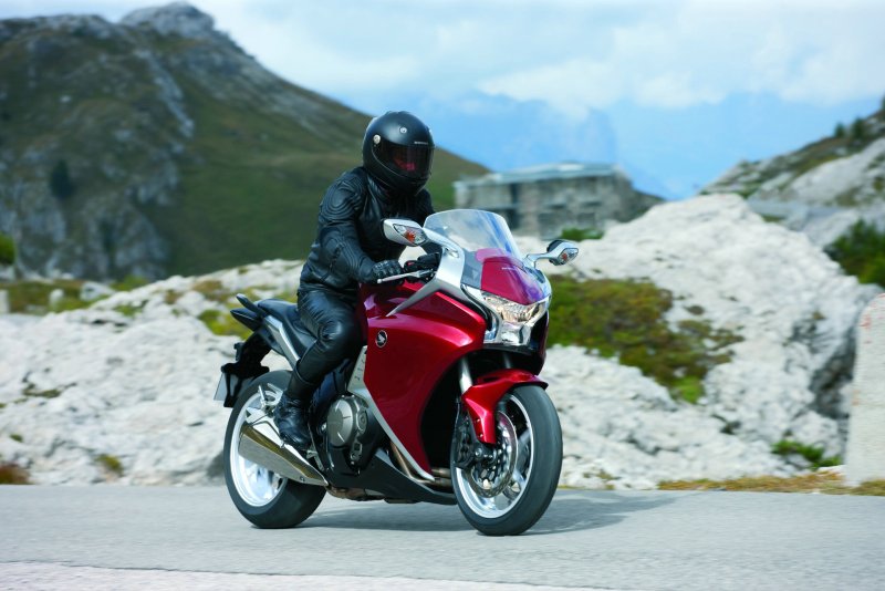 VFR 1200 автомат