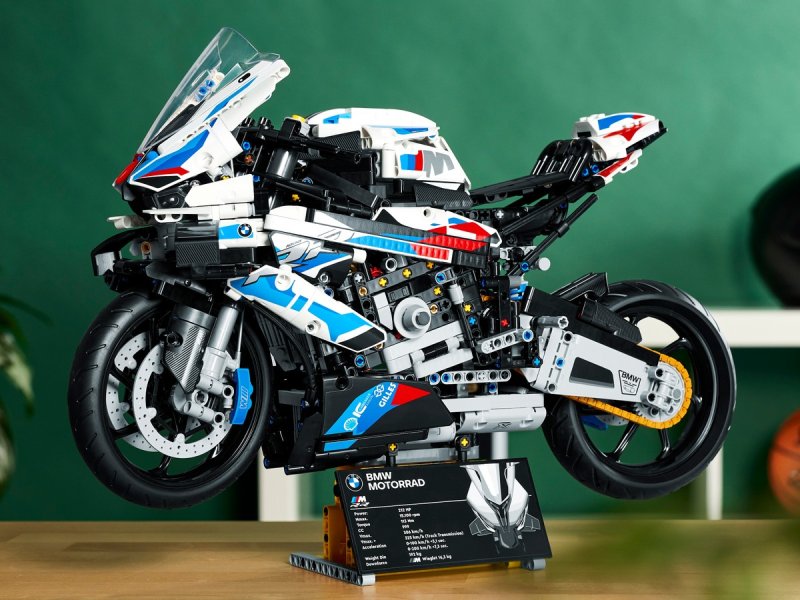 LEGO Technic м1000rr