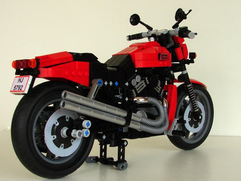 LEGO Technic Харлей Дэвидсон