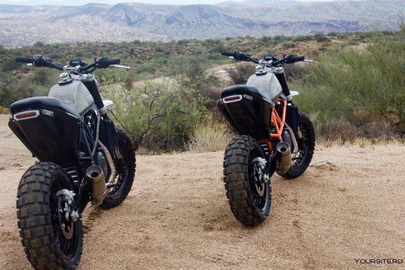 KTM Duke 690 Scrambler