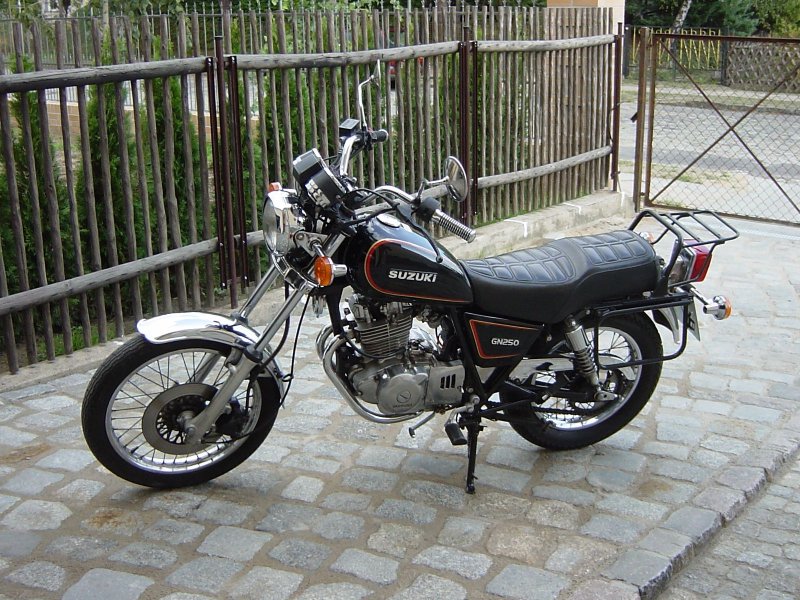 Suzuki GM 125