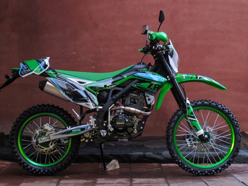 Мотоцикл Regulmoto ZR 250