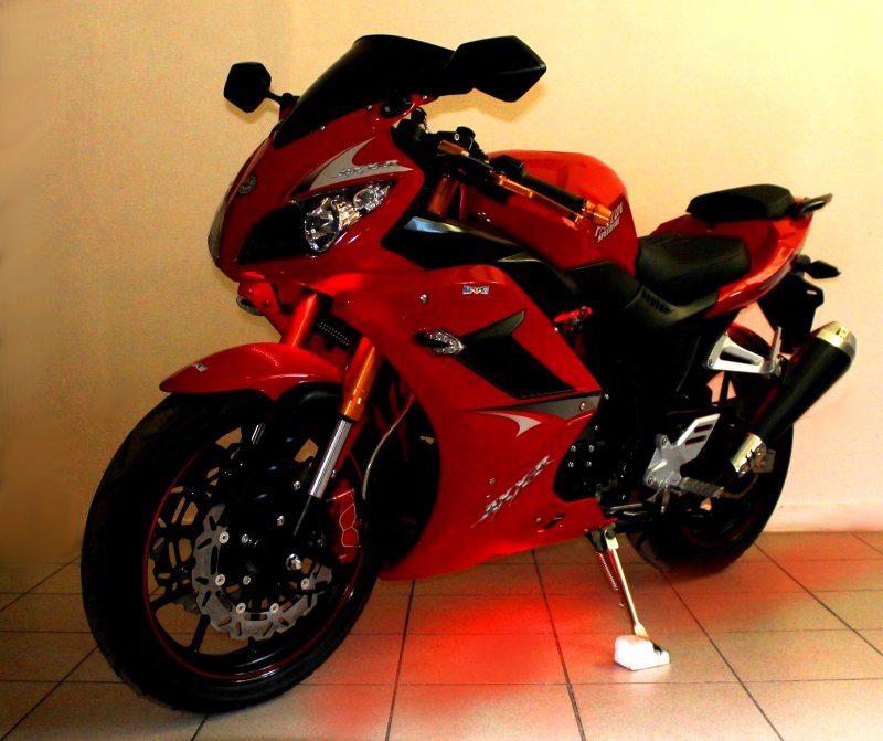 Falcon SPEEDFIRE 250