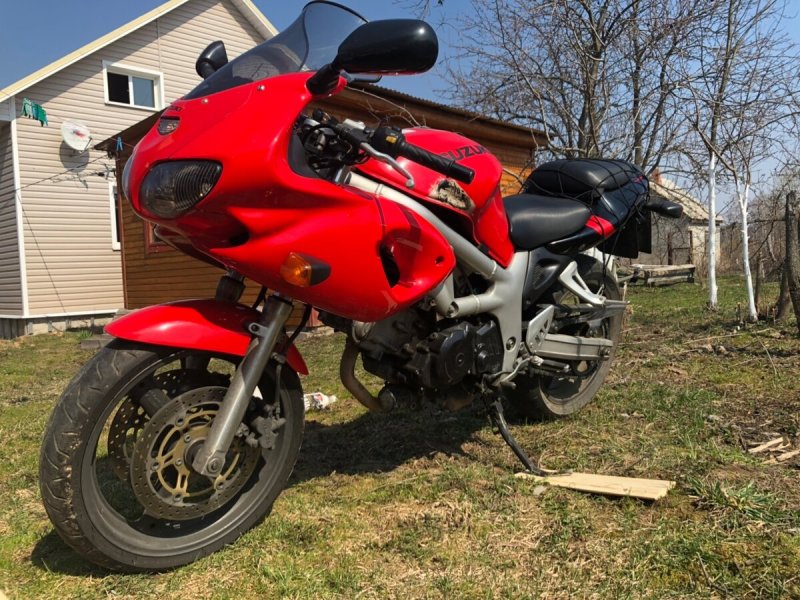 Suzuki sv400s 2001