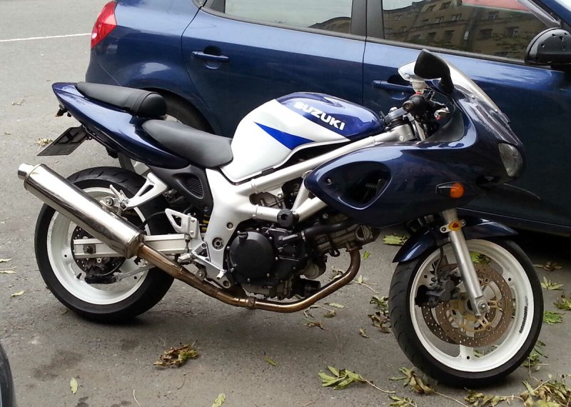 Сузуки мотоцикл 119 кг