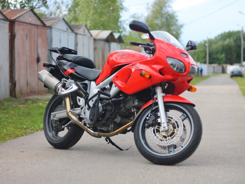 Suzuki sv400s 2001