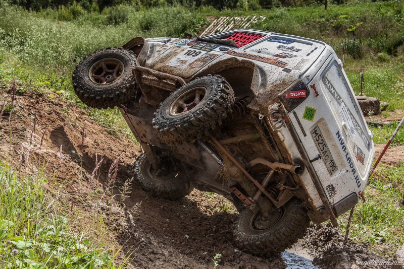 Нива 4х4 по бездорожью