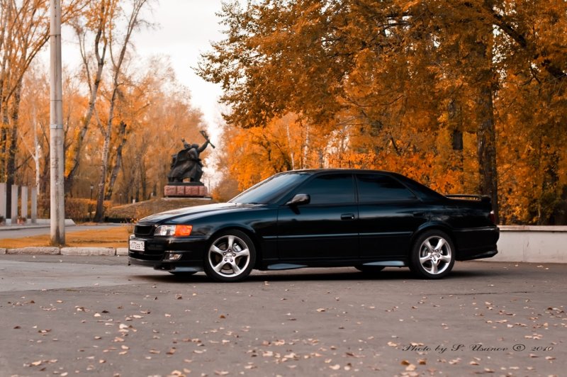 Toyota Chaser Tourer v черный