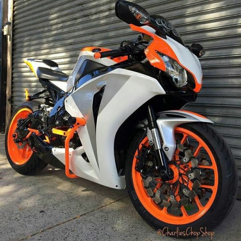 Стант на Honda cbr1000rr