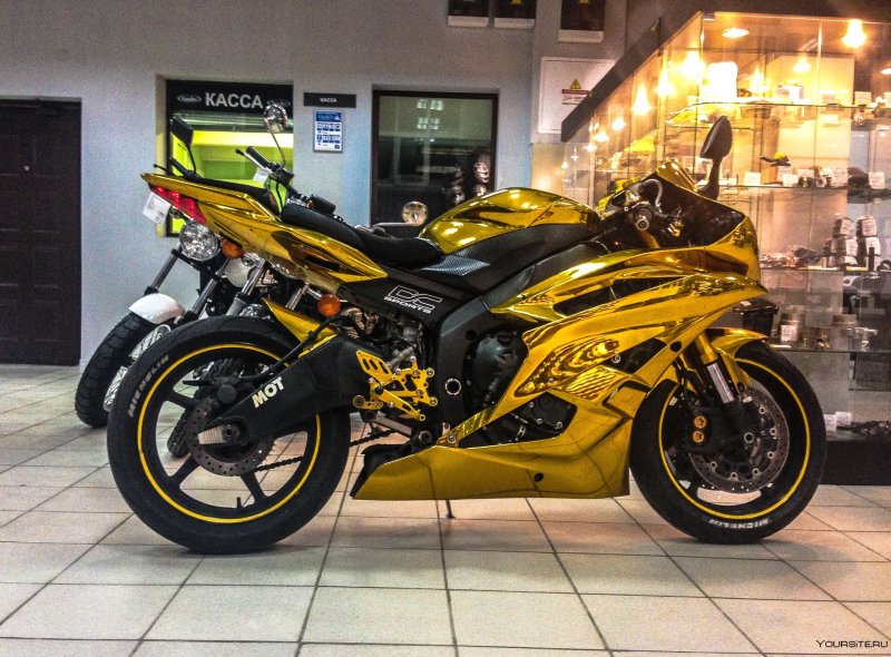 Yamaha r6 Золотая