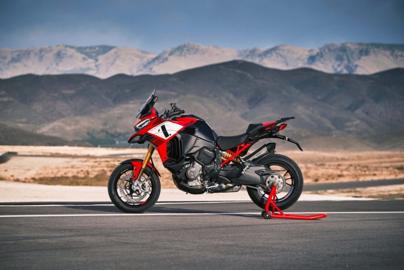 Multistrada v4 Pikes Peak