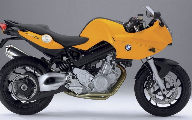 BMW 800s