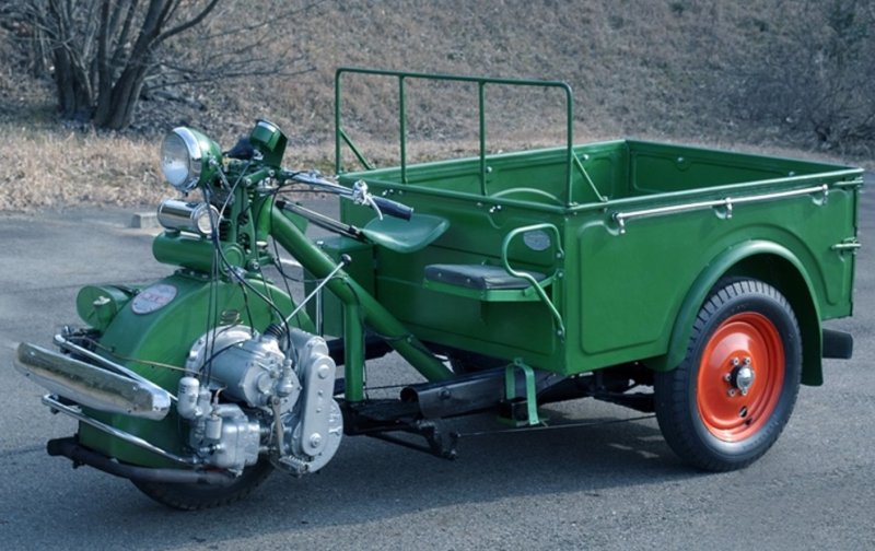 Трехколесный грузовой автомобиль