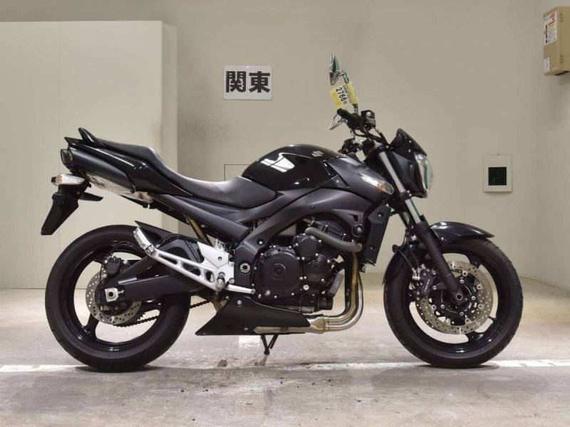 Мотоцикл Suzuki GSR 400
