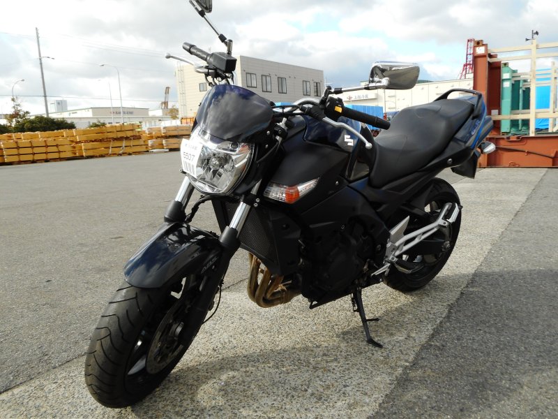 Suzuki GSR 400