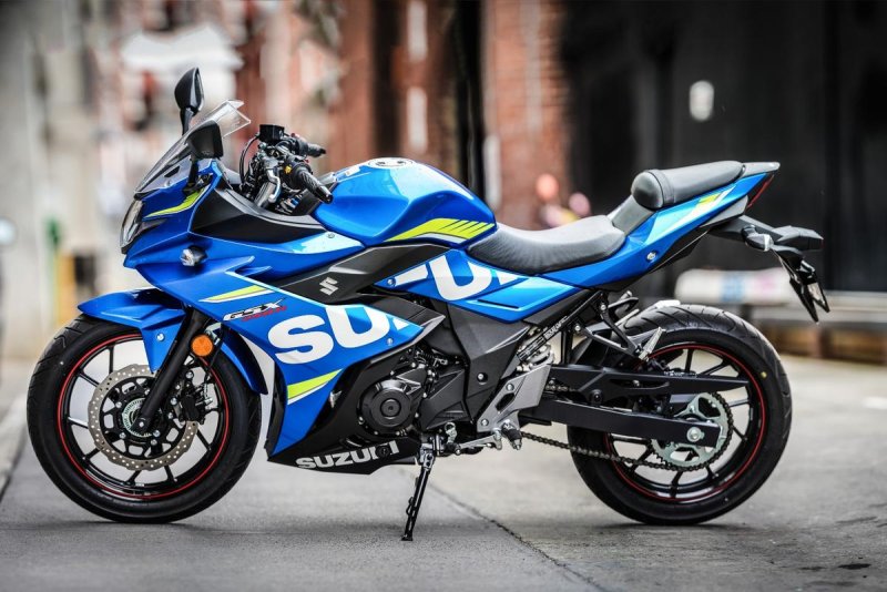 Сузуки GSX-S 250