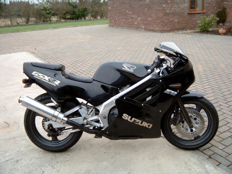 Сузуки GSX 250 R