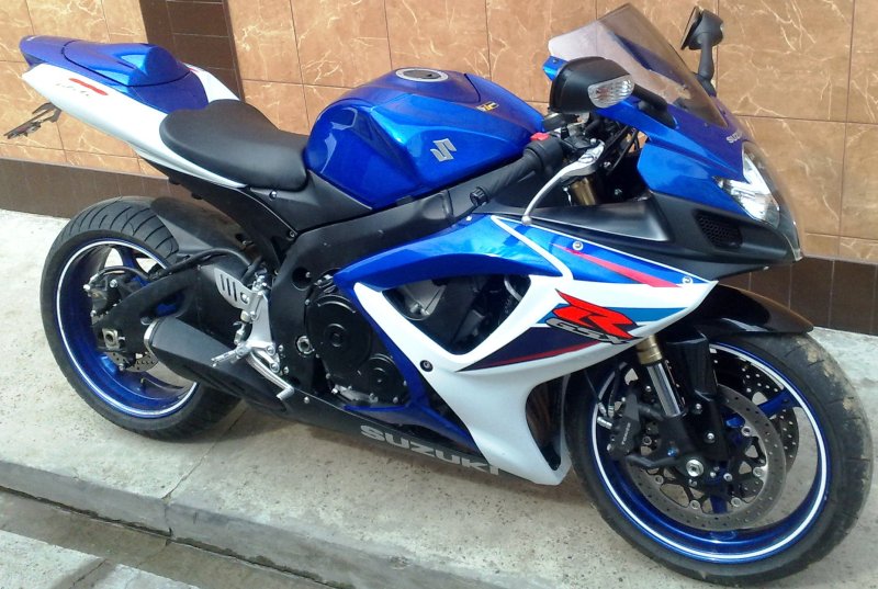 Сузуки 600 куб GSX