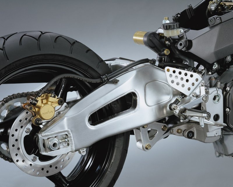 CBR 1000 RR консольный маятник