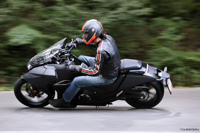 Honda nm4