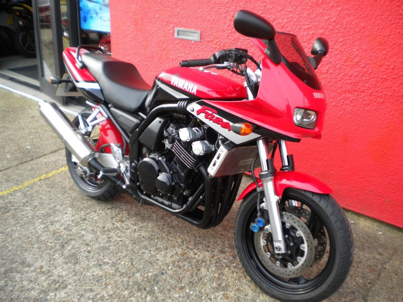 Yamaha FZ 600 fazer