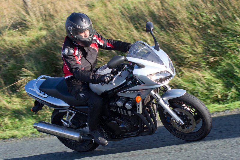 Yamaha FZS 600 2003