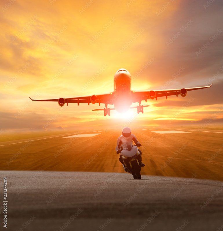 Самолет над мотоциклом