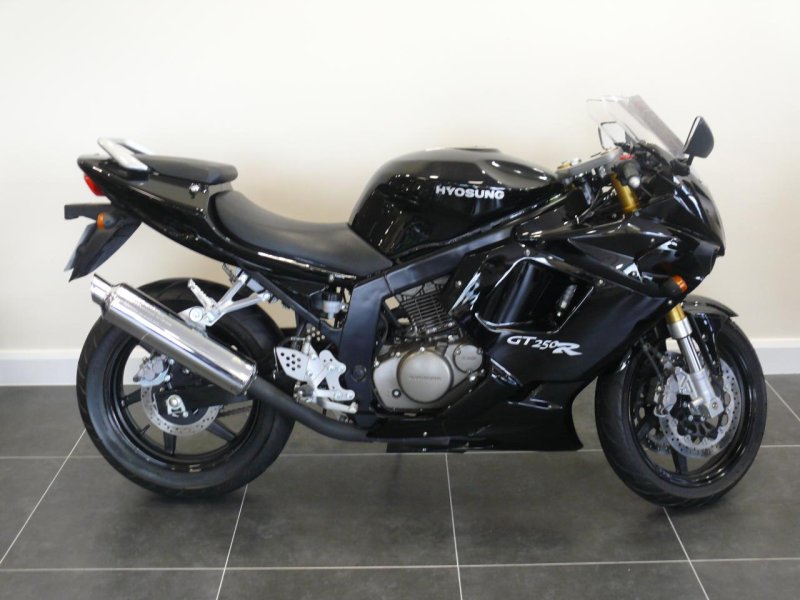 Корейский мотоцикл Hyosung 250