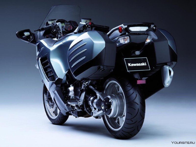 Kawasaki GTR 1400 concours