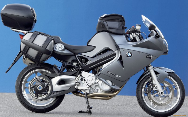 BMW f800st
