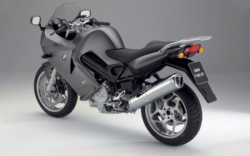 BMW f800st бак