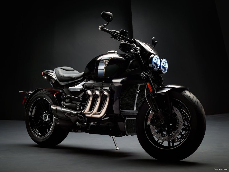 Мотоцикл Triumph Rocket 3 2020