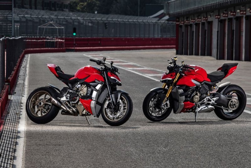 Ducati Streetfighter v4