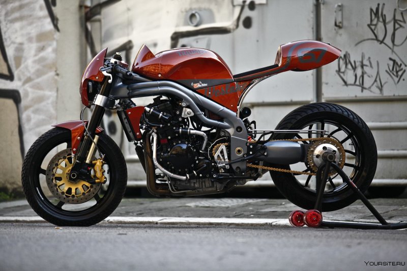 Triumph Custom Streetfighter