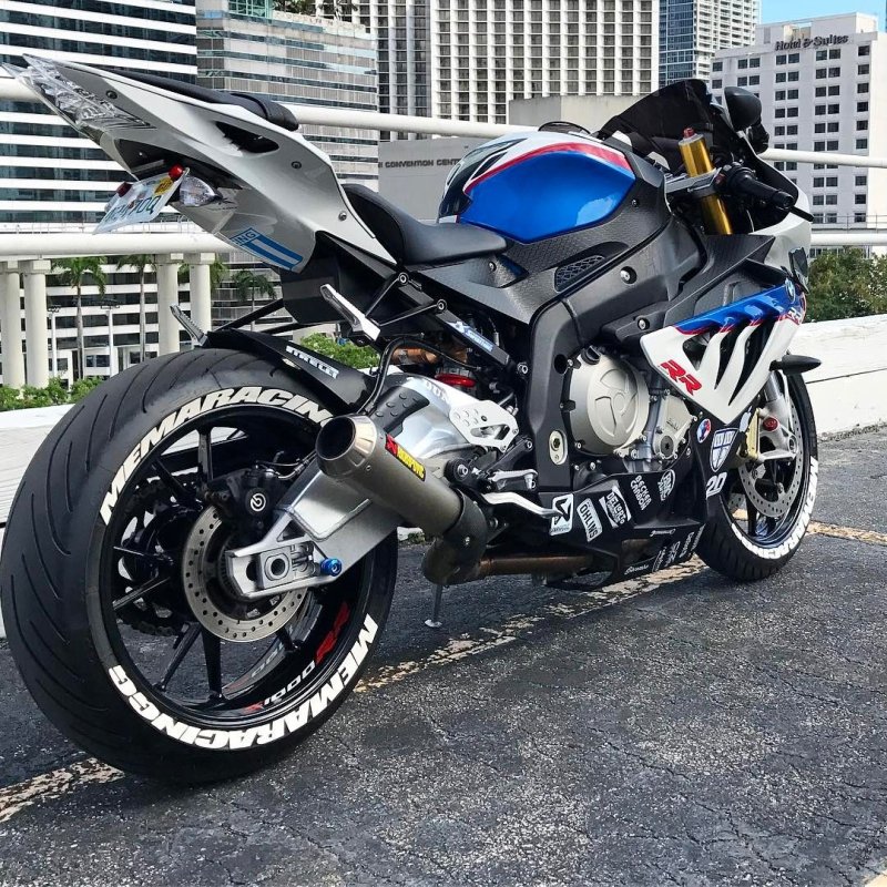 БМВ 1000 RR