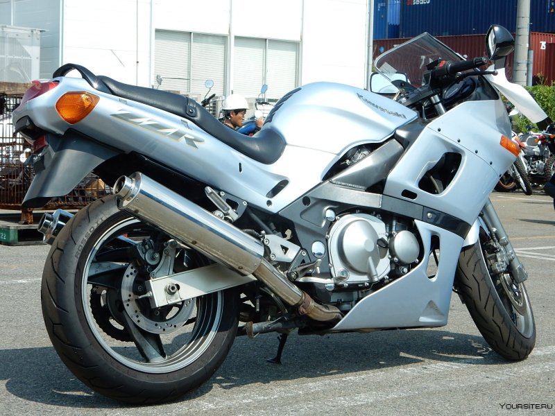 Kawasaki zz400