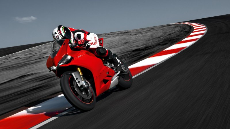 Дукати 1199 Panigale Superbike